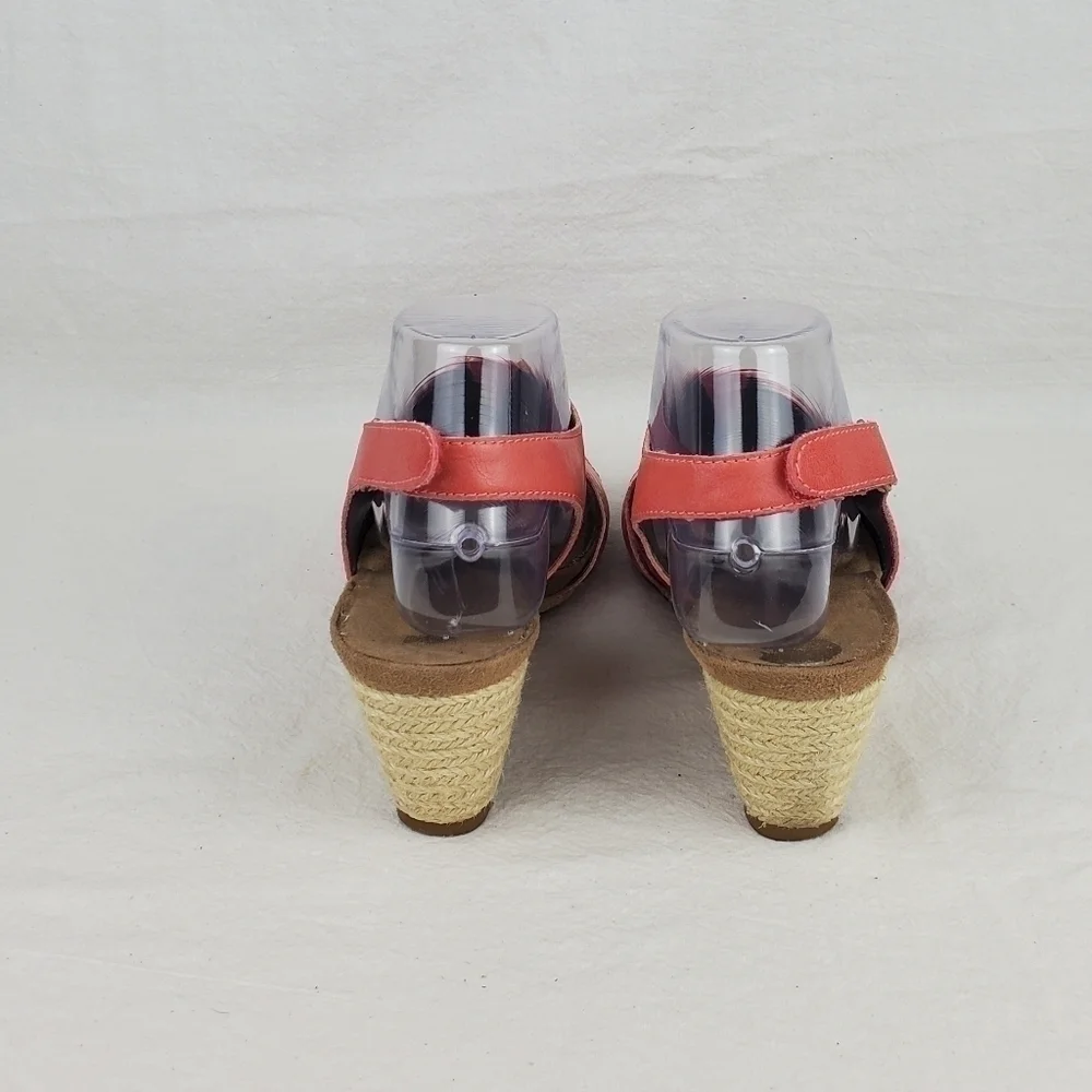 AEROSOLES sandals size
